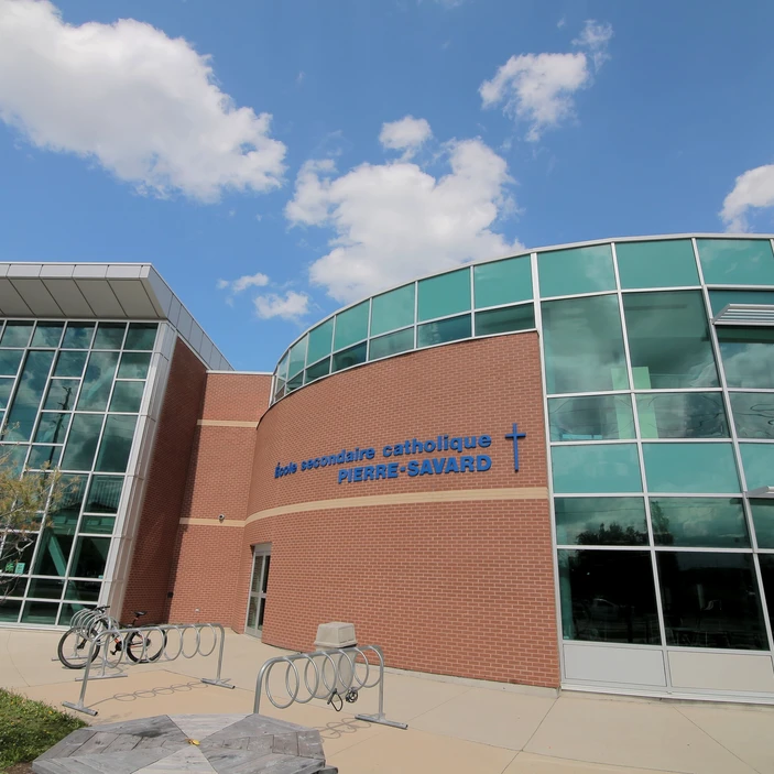 façade de Pierre-Savard